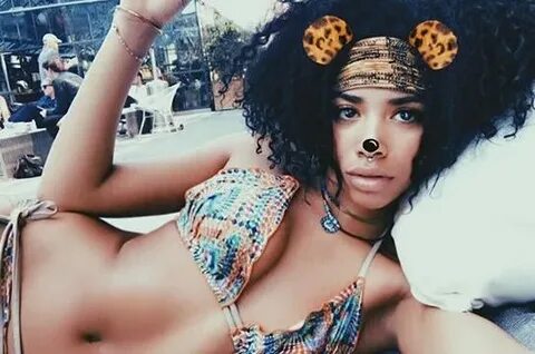 herizen guardiola boobs - Myfashiontruereglion