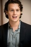 Picture of Jonathan Groff