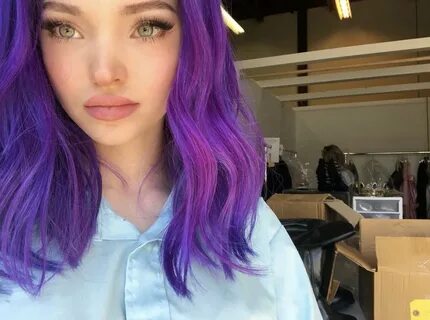Do you prefer DoveCameron as a blonde or with purple hair? ?