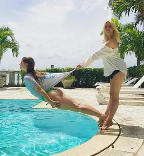 Lele Pons Feet (6 photos) - celebrity-feet.com