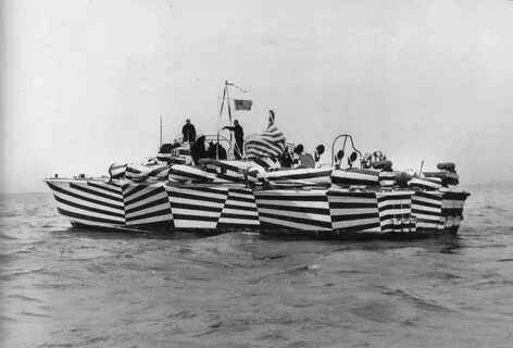 PT-170 with 'dazzle' paint job 1,500 x 1,018 * /r/WarshipPor