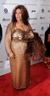 Aretha Franklin Repeats Dress Two Nights In A Row, Changes Wig (PHOTOS.