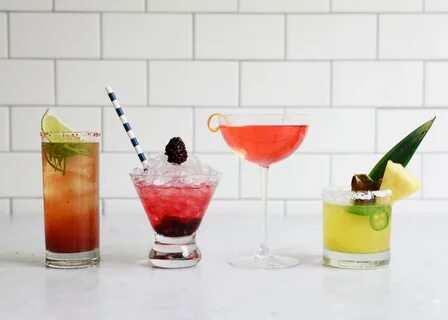 4 Easy Summer Cocktail Recipes with 5 Ingredients or Less Ar