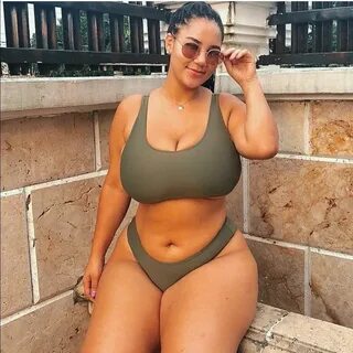 Big tits and thick thighs - 🧡 Thick Body.