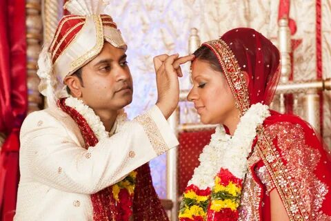 Hindu wedding BindiWeddings