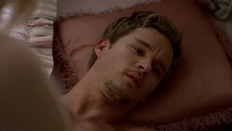 ausCAPS: Ryan Kwanten shirtless in True Blood 5-03 "Whatever