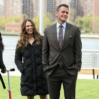 Season 6 - On set with Sutton Foster, April 29 2019 - 0429 y