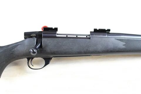 Weatherby Vanguard Synthetic Rifle - .300 Wby. Mag. Cardinal