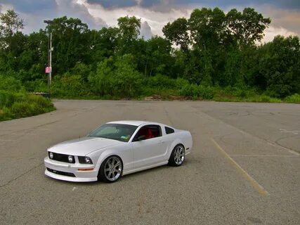 Ford Mustang Wheels Saleen 20x9.0, ET 0, tire size 235/35 R2