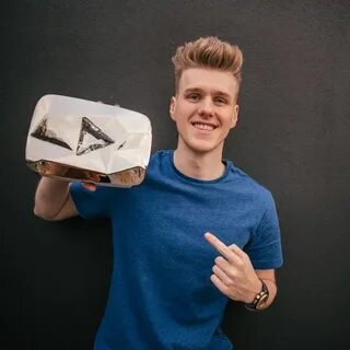 Lachlan ⚡ on Twitter Youtubers, Instagram, Old video