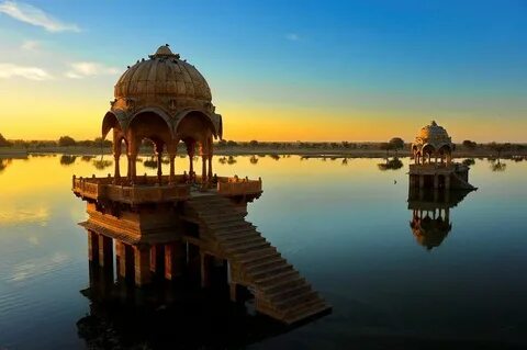 Lake Gadisar, Rajasthan by erichkapfenberger.deviantart.com 