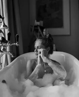Pin by Lisa Coutand on PHOTOGRAPHY Bubble bath photography, 