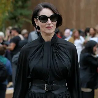 Frange de star : Monica Bellucci sans frange