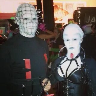 Hellraiser! Pinhead and female cenobite Hellraiser, Hallowee