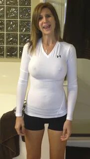 Scrolldrop BoobsInWhiteShirt