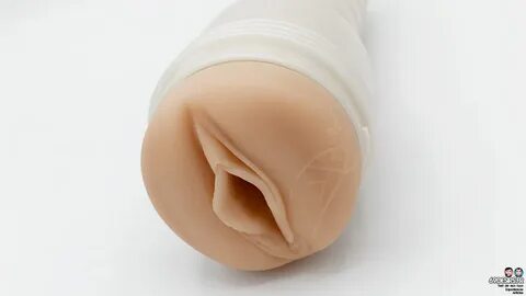 Fleshlight Dillion Harper Crush Review - A very stimulating 