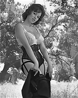 Vintage Erotica Forums - View Single Post - Julie Williams