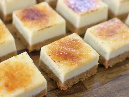 Crème Brûlée cheesecake Bars recipe - The Cooking Foodie