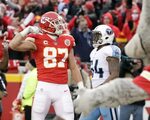 Chiefs' Travis Kelce helped build robotics lab for students