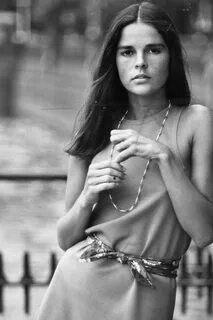 Celebrities With Long Hair - Best Long Hair Ali macgraw, Cel