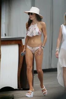 Bethenny Frankel in Bikini 2018 -01 GotCeleb