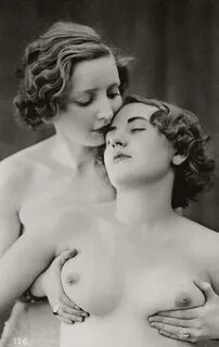 Classic Vintage Lesbian Erotica/Nudes (1930s) MONOVISIONS - 