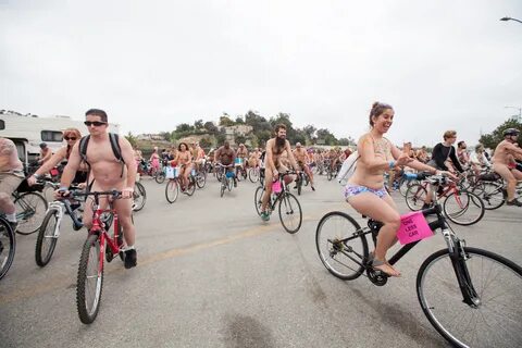 World Naked Bike Ride Los Angeles 2016 photos (NSFW)