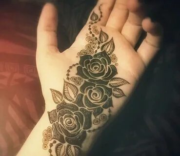 15 Glamorous Rose Flower Mehndi Designs 2017 - SheIdeas Rose