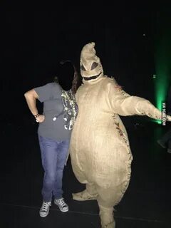 Awesome Oogie Boogie costume! - 9GAG