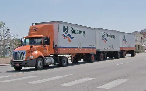 File:USF Reddaway truck.jpg - Wikimedia Commons