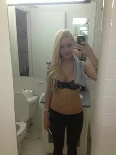 Amanda Bynes Self Shots Showing Off On Twitter - Naked and A