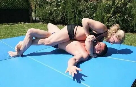 Mixed-wrestling-mixedwrestling_large.jpg (550 × 353)