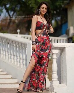 Sandeepa Dhar New Images - Photogallery - Page 1