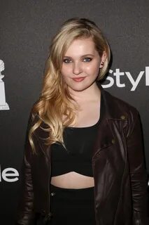 18+ Abigail Breslin Now Pics - Wija Gallery