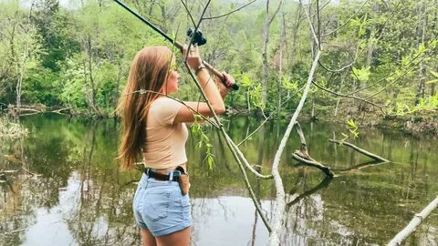 Girl Fishing for Bass + Crappie w/ Handmade Lure (+ Life Upd