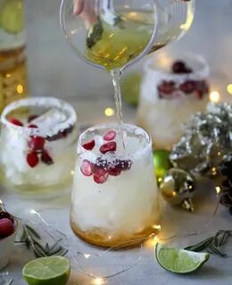MISTLETOE MARGARITAS Christmas drinks, Margarita recipes, Fo