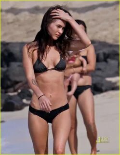 Megan Fox's Bikini Takes Hawaii: Photo 2504958 Bikini, Brian