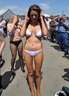 kompresia zaujatosť bravčové body paint girl cameltoe clo Pozri hmyz blesk