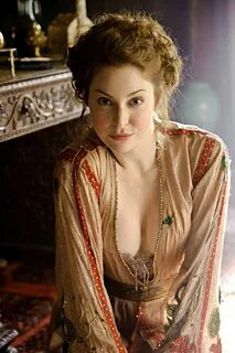 Esmé Bianco On What It's Like To Film 'Game Of Thrones' Sex 