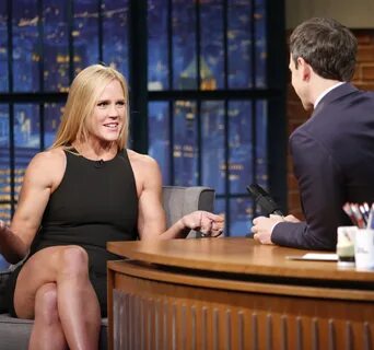 Pop Minute - Holly Holm Legs Late Night Photos - Photo 6