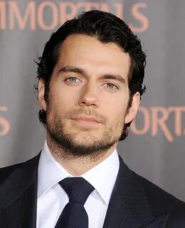 Henry Cavill Latinfans: Henry Cavill en la Premiere de la pe