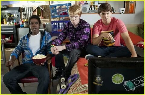 Debby Ryan Guest Stars on 'Zeke & Luther' Photo 465371 - Pho