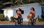 едут леди на велосипеде - BEZKRETINOFF - LiveJournal