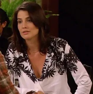 Robin Scherbatsky Outfits & Fashion on How I Met Your Mother