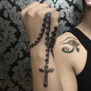 Тату четки с крестом на руке (77 фото)