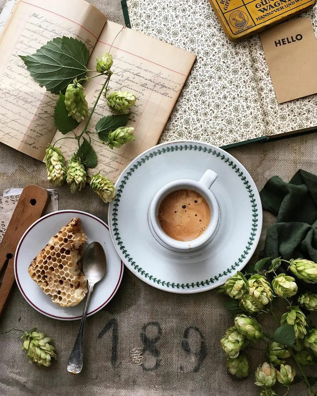 Coffee & slow life в Instagram: "Hump day coffee with gourmet raw ...