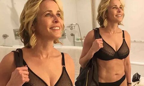 Chelsea Handler strips down to her bra and underwear on Inst