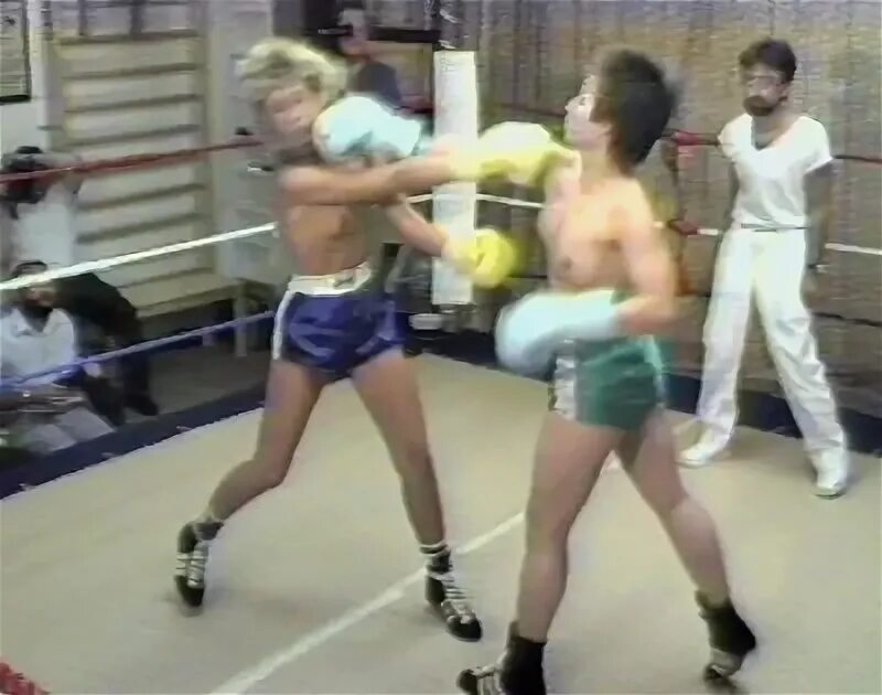 topless boxing Archive - licence24.de Blog