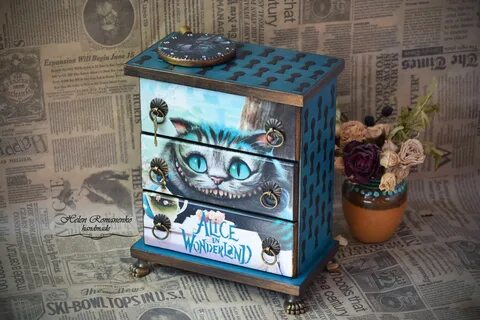 Mad Hatter Alice in Wonderland Jewelry Box Home & Living Jew