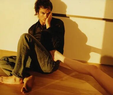 Straight Jock Feet: Ian Somerhalder Vampire Diaries feet.